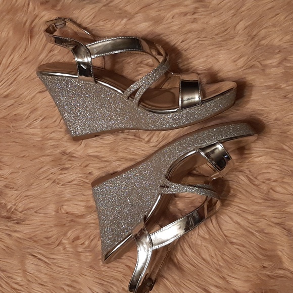 Forever Heels - Picture 2 of 4